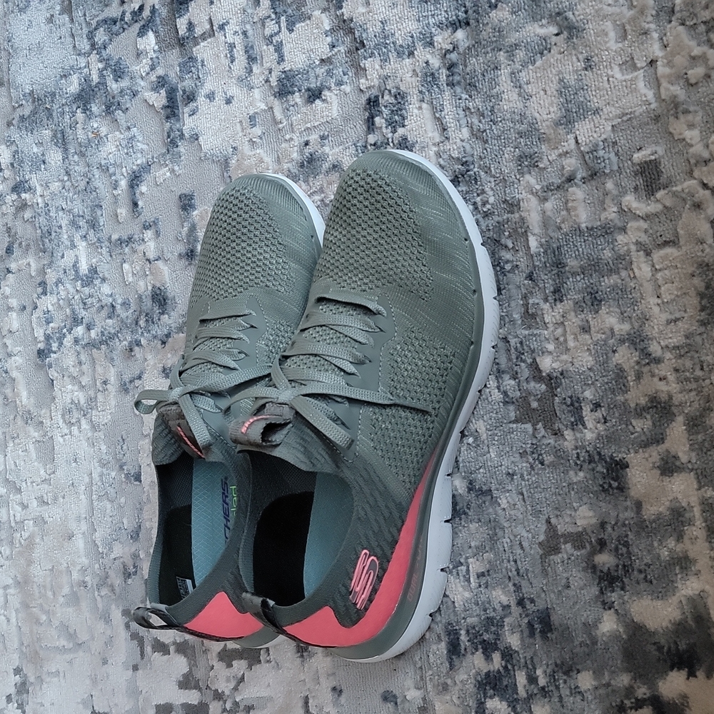 Skechers air cooled memory foam size 11